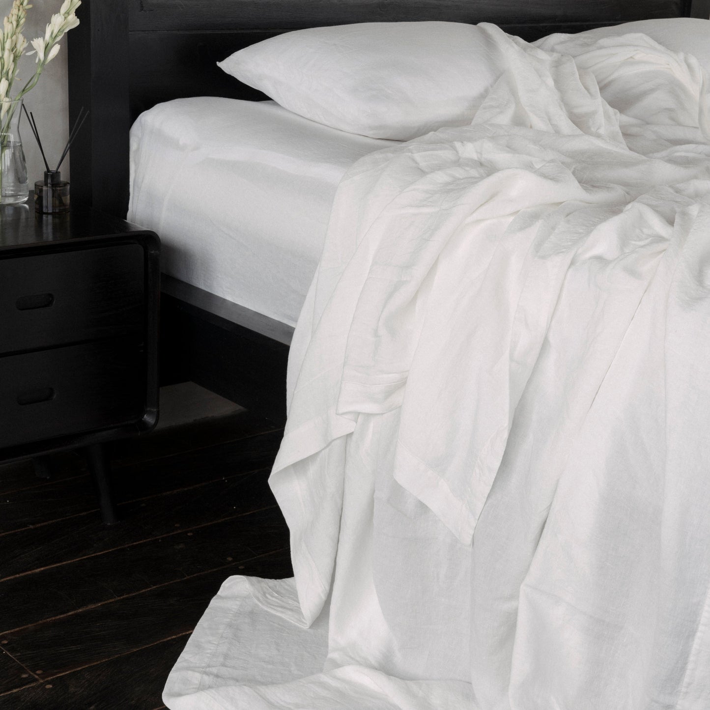 Linen Flat Sheet - BEDLAM - Sustainable European-made Linen